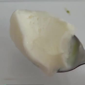 Mis Dondurmamın İçinden Kıl Çıktı!!