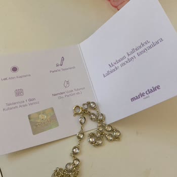 Marie Claire Accessory Bileklik, Bileğimi Çizdi Kanattı