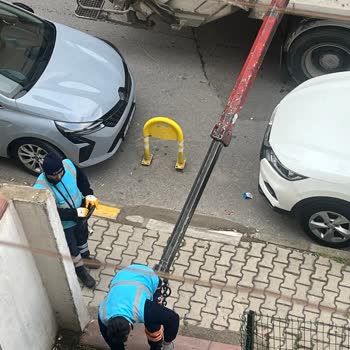 Pendik Belediyesi Pazar Sabah 6 Da Çöp Toplayarak Rahatsız Etmesi