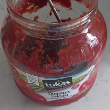 Tukaş Salçadan Kocaman Cam Parçası Çıkması