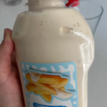Tat Gıda Mayonezin İçinde Talaş Gibi Parçalar Var