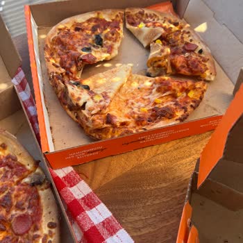 Little Caesars Pizza Paketlemeyi Mi Unuttu!?