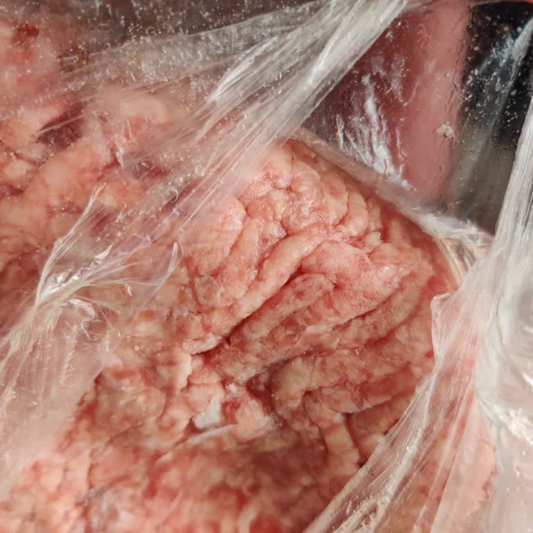 Migros'tan Kesinlikle Kırmızı Et Almamalısınız.