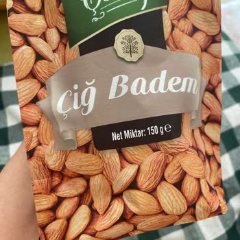 Çerezya Paketi Badem Den Kayısı Çekirdeği Çıkması