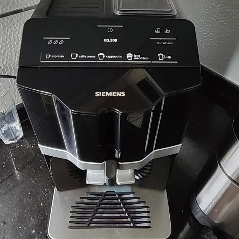 Siemens Eq. 300 Kahve Makinesi