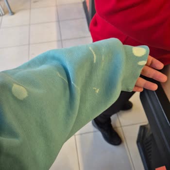 Migros Markette Çamaşır Suyu Üzerime Dökülmesi