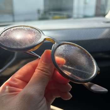 Ray Ban Güneş Gözlüğü Cam Deformasyonu