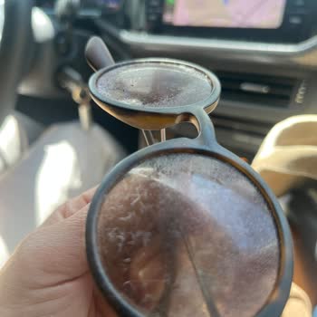 Ray Ban Güneş Gözlüğü Cam Deformasyonu