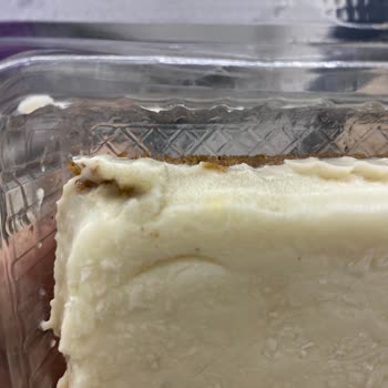 BİM Küflenmiş Kıbrıs Tatlısı