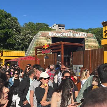 KüçükÇiftlik Park Hıdırellez Etkinliğinde Yaşanan Yoğunluk Ve Organizasyon Sorunları