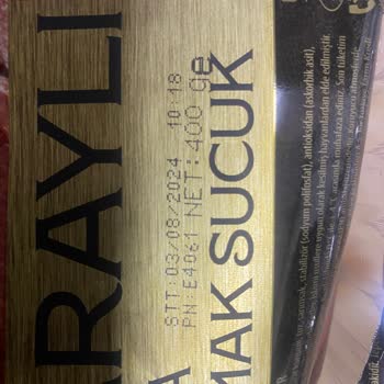 Özlem Et Marketten Alınan Paketli Sucukta Küf Sorunu