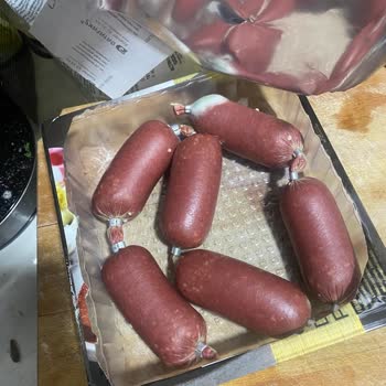 Özlem Et Marketten Alınan Paketli Sucukta Küf Sorunu