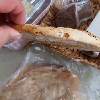 Migros Sanal Market Pişmeyen Pideleri Yiyelim Diye Gönderiyor