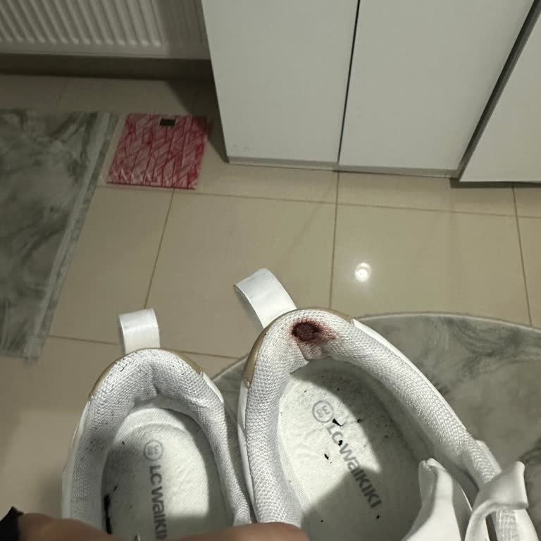 LC Waikiki Ayakkabı Hiç Rahat Değil Vuruyor