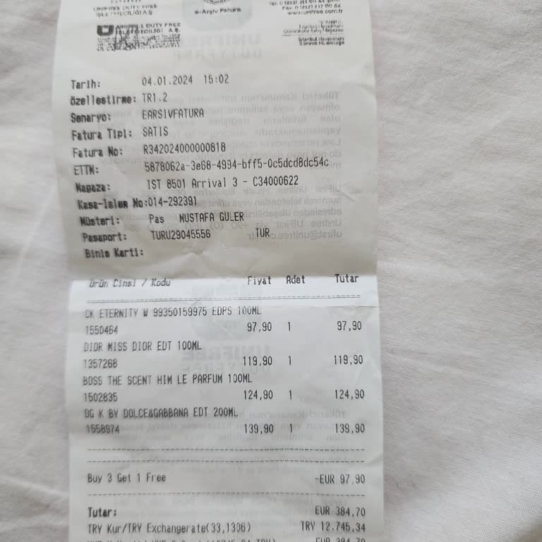 Dolce Gabbana Kime Güvenilecek Kalite Olsun Diye Sizden Alıyoruz.