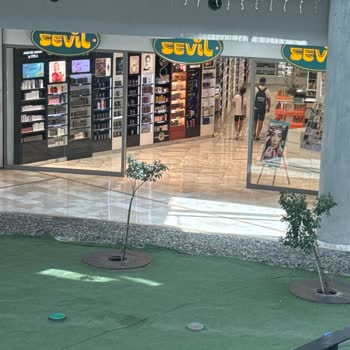 Midtown Sevil Parfümeri Satış Müdürü