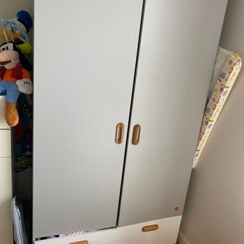 Sadece 5 Ay Kullanabildiğimiz Çilek Mobilya Gardırop