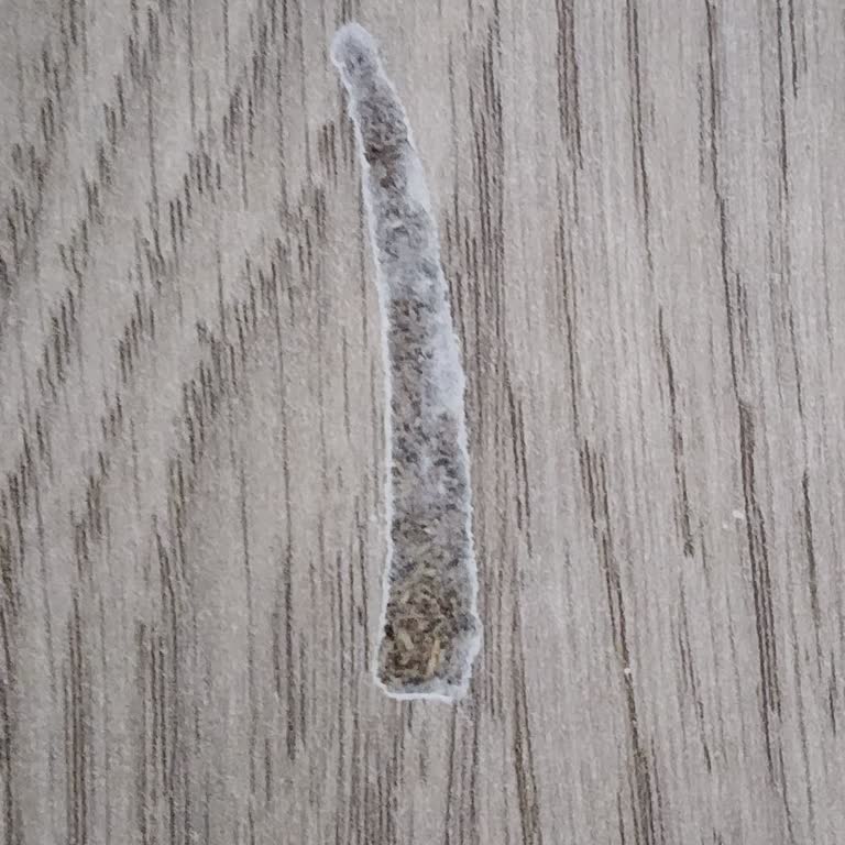 İstikbal Yemek Masası Yırtılan Kaplama