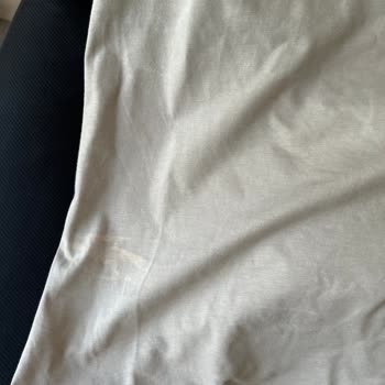 Old Spice Deodorant Lekesiyle Kayıp Tişörtlerim