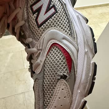 New Balance Schuhe - Frühzeitiger Riss trotz wenig Tragen