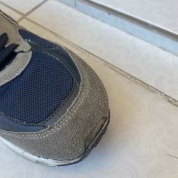 New Balance Schuhe Probleme mit Qualität und Kundenservice nach nur wenigen Tragezeiten