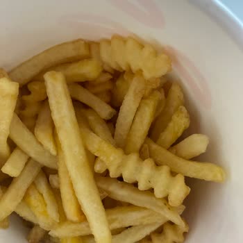 Burger King Sakarya Kemalpaşa Şubesinde Yemekler Geç Geliyor