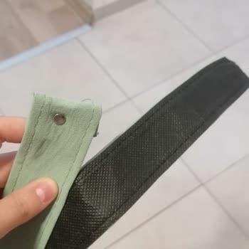 Modanisa liefert fehlerhafte Produkte, defekter Jumpsuit und Gürtel