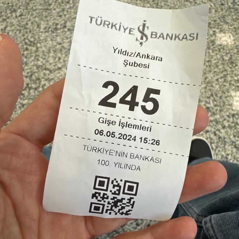 İş Bankası Yerel Şubede Yaşanan Uzun Bekleme Süreleri Ve Müşteri Mağduriyeti