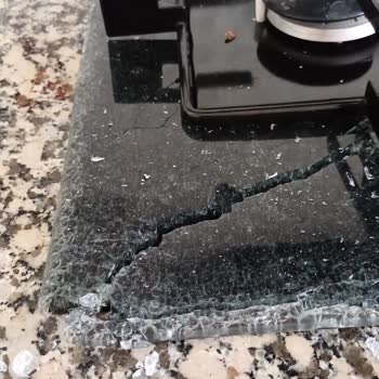 Siemens Cam Ocak Patladı