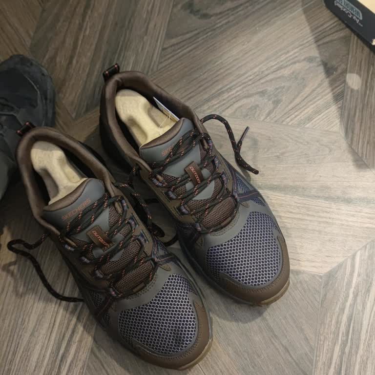 Skechers Defolu Ürünlerini İndirimden Satıyor!