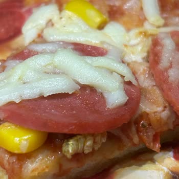 Superfresh Marka Pizzada Çıkan Kurt