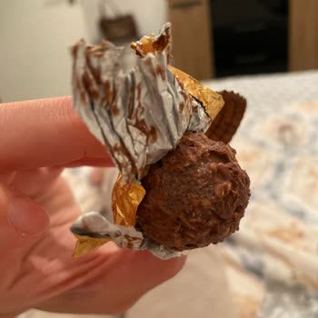 Ferrero Rocher Çikolata Bozuk Bayat