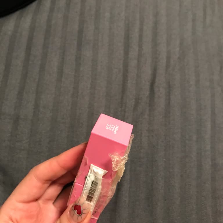 Gratis Yanlış Renk İade İsteği