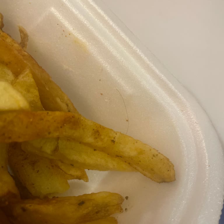 Öncü Döner Yemeğimi İçinden Saç Çıktı