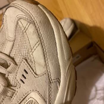 Skechers 6 Ayda Yanları Açılan Ayakkabı