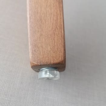 Doğtaş Mobilyanın 4 Görünümlü 3 Ayaklı Sandalyesi...