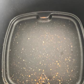 Fakir Ev Aletleri Asla Memnun Değilim