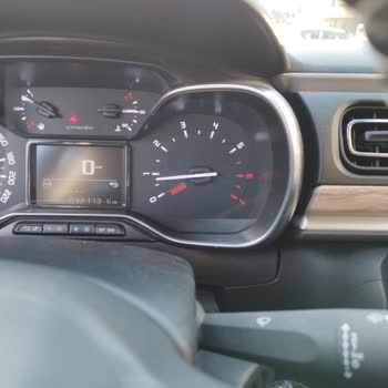 Opel Erdemir (İstanbul) Araç Sarsıntılı Çalışıyor