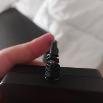 Monster Laptop Adaptör Kablosu Açılması/kopması