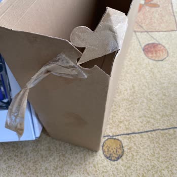 Dyson Türkiye Açılmış Paket Gönderiyor.