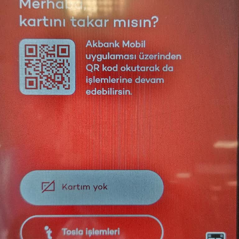 Akbank ATM'Sİ Paramı Yuttu