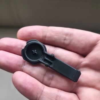 Electrolux Dikey Şarjlı Süpürge Boru Tırnağı Kırılması