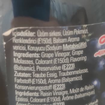 Kemal Kükrer Balzamik Sirkesi Koruyucu Aroma Renklendirici İçeriyor.