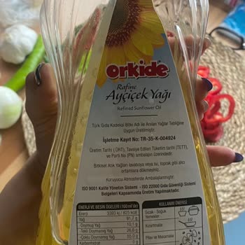 Orkide Yağları Orkide Yağ Kızartma Yaparken Köpürüyor