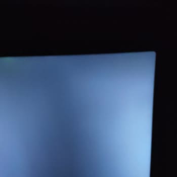 Samsung Tablet Ekranında Işık Sızması Sorunu