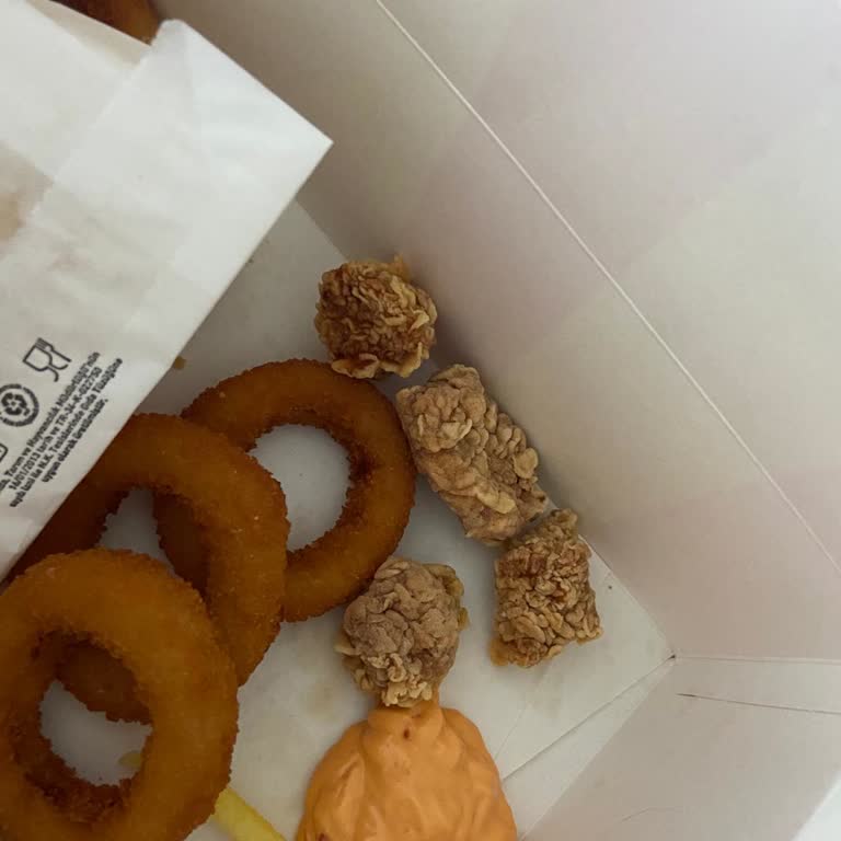 KFC Pendik Şube Bayat Ürün Gönderimi...
