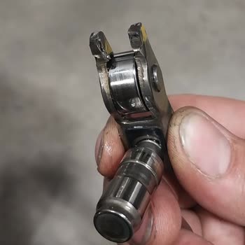 Skoda Motor İçi Çelik Parçayı Nasıl Aşındırmış Olabilirim?