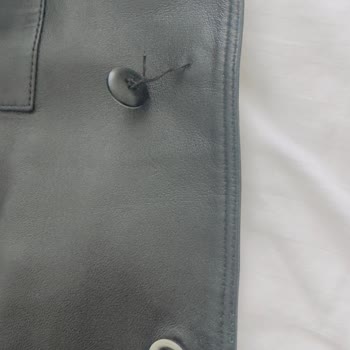 Derimod'dan Alınan Dericeket Düğme Problemi