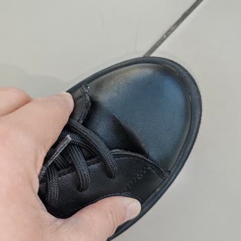 10 Kullanımda Deforme Olan Tergan Ayakkabı Sorunu