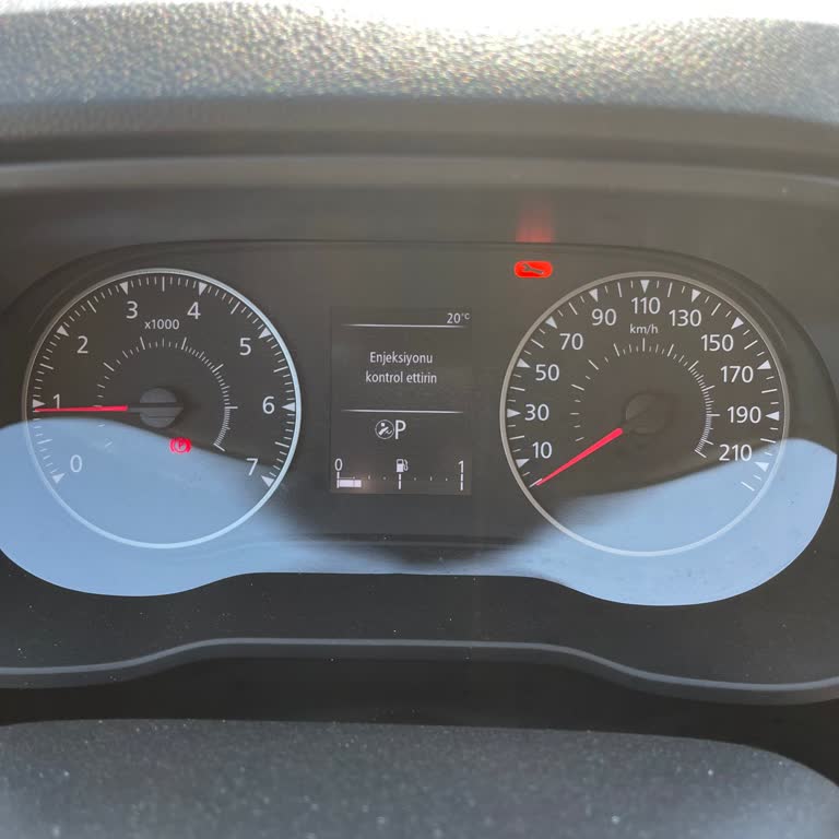 Dacia Yenibosna Servisinde Çözülemeyen Emisyon Arızası Şikayeti